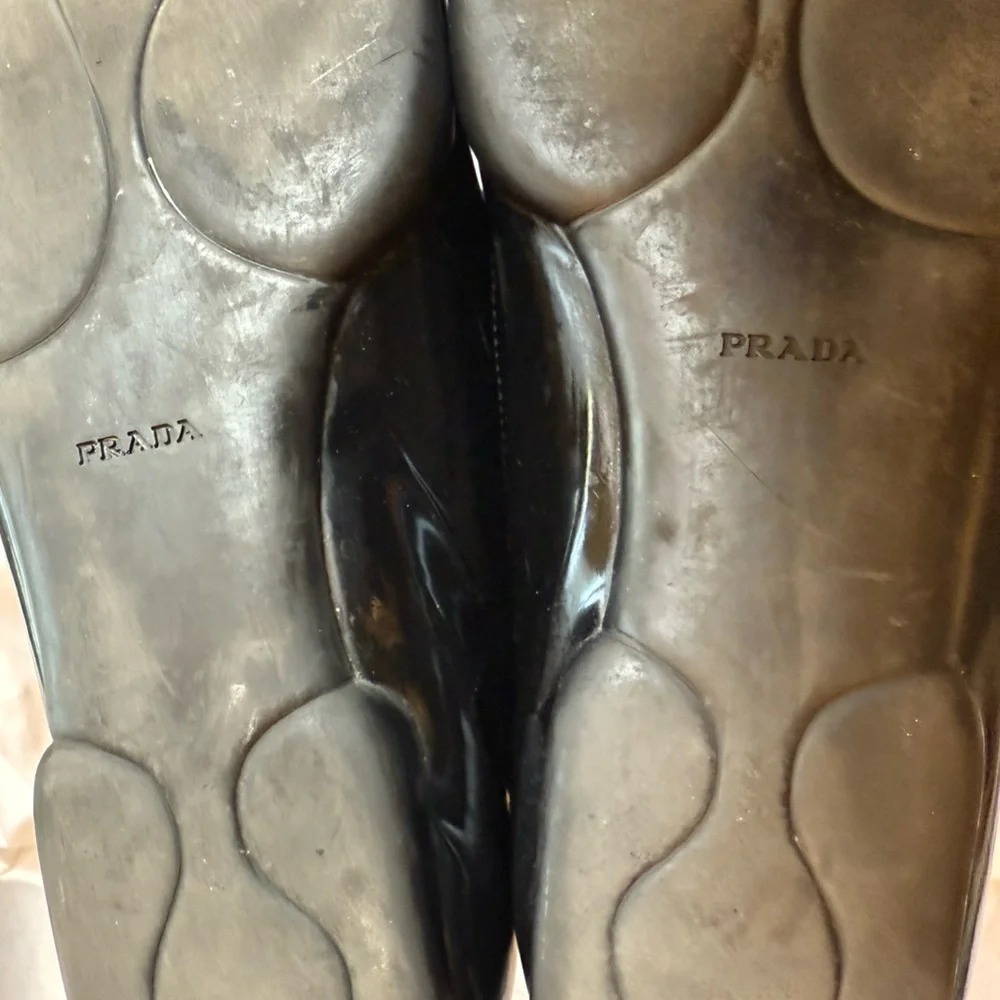 Prada Glossy Black patent leather Women's pointy toe ballet flats Loafers - Picture 10 of 14
